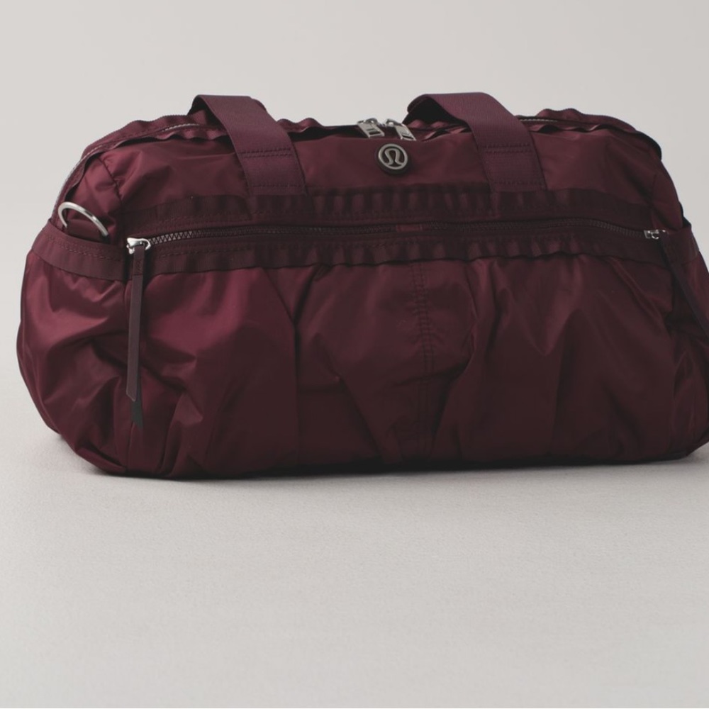 Lululemon Gym To Win Duffel - Picture 3 of 15